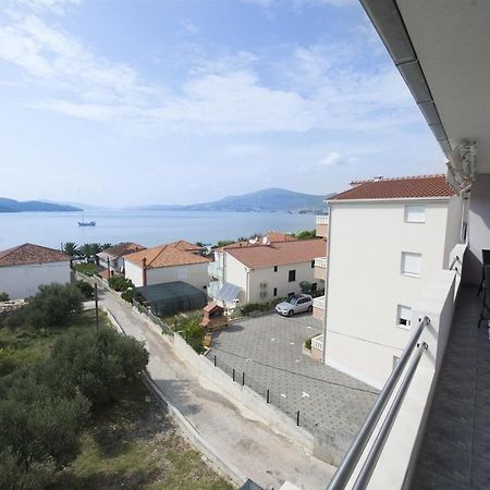 Apartments Meri Trogir Eksteriør billede