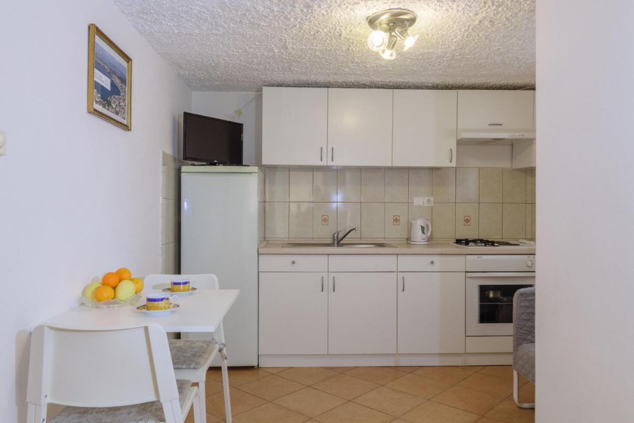 Apartments Meri Trogir Eksteriør billede