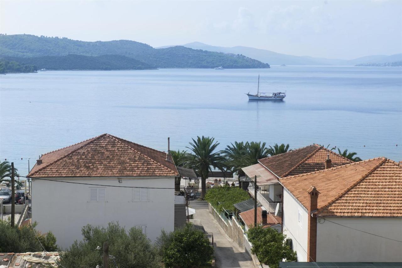 Apartments Meri Trogir Eksteriør billede