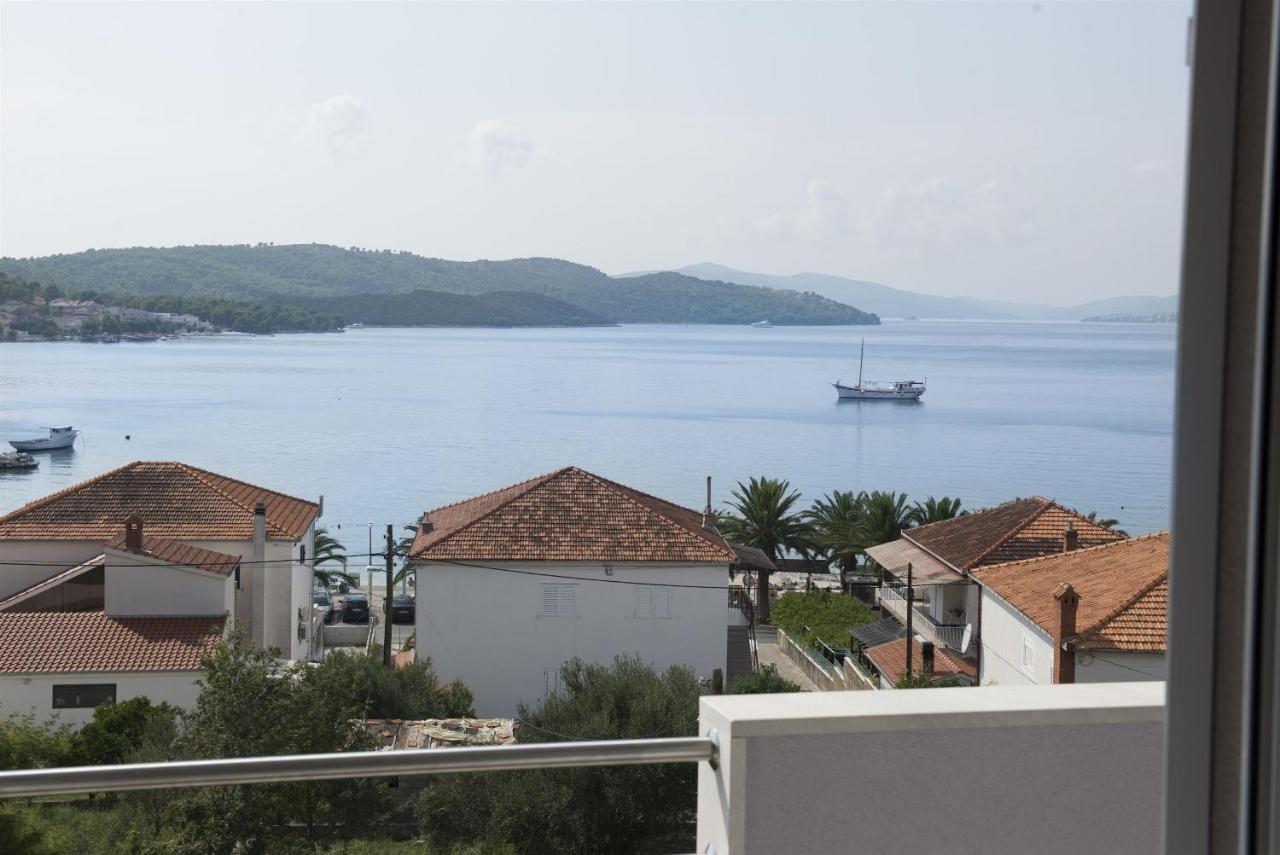 Apartments Meri Trogir Eksteriør billede