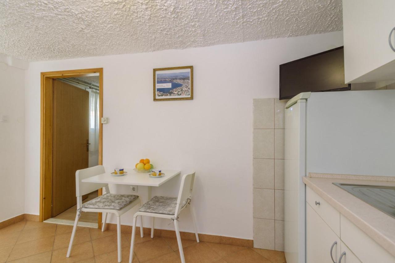 Apartments Meri Trogir Eksteriør billede