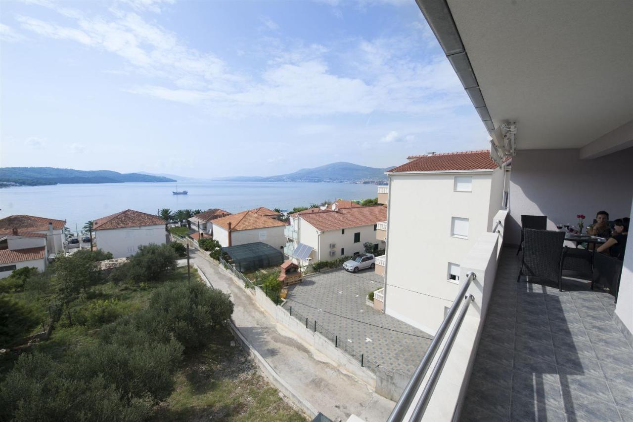 Apartments Meri Trogir Eksteriør billede