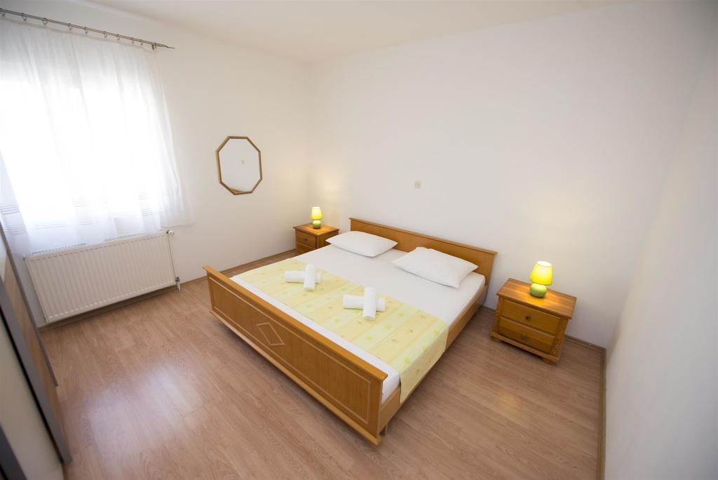 Apartments Meri Trogir Eksteriør billede